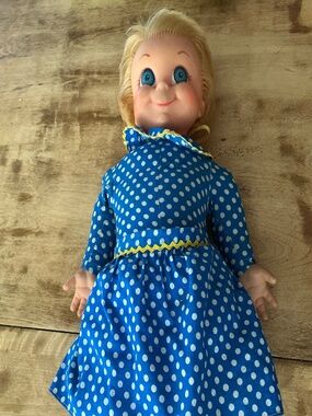 🩵 Mrs. Beasley Vintage Doll – Blue Polka Dot Dress